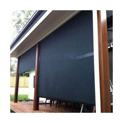 China QINGYING Garden Decorations Manual System Eclectic Heavy Duty Outdoor Windproof Roller Shade for sale