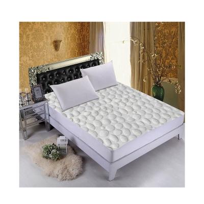 China Carnival Resting Mattress Protector 180x200 20cm Premium Safe Protection Cover Waterproof for sale