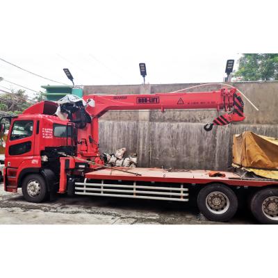 China TRUCK CRANE 10 ton small mobile hydraulic telesocpic boom truck mounted crane for sale