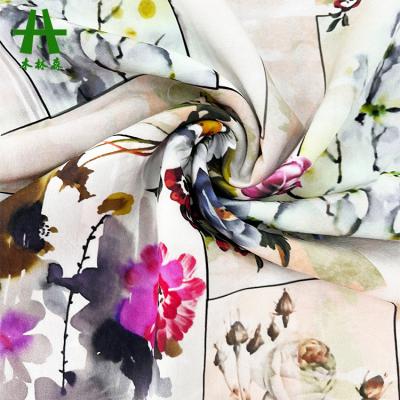 China Stretch Mulinsen Textile Fancy Designs Woven Digital Printing Rayon Fabric for sale