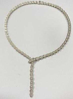 Cina Replica Bulgari Serpenti Viper Slim Collare 18K Oro Bianco Full Pave Diamonds 18 carati gioielli d'oro dubai in vendita