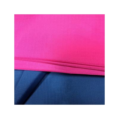 China Breathable Using Low Price Waterproof Iridescent Nylon Fabric for sale