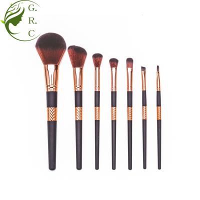 China Angular Blush High Quality Plastic Handle Rose Gold 7pcs Makeup Brush Kit For Beginners for sale