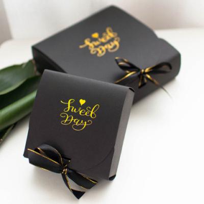 China High Quality Shopping Malls Lace Up Luxury Packaging Box Gift Wrapping Paper Boxes for sale