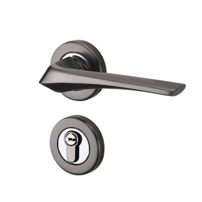 China Bedroom Factory Supply European Luxury Bedroom Solid Wood Door Handle Lock Mute Black Handle Lock Set for sale