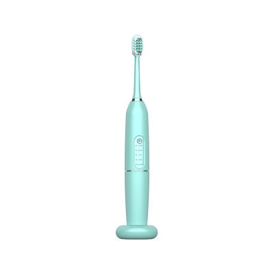 China Competitive Price Portable Battery Operated Carry Travel Adult Electric Toothbrush Battery Operated Easy Refill for sale