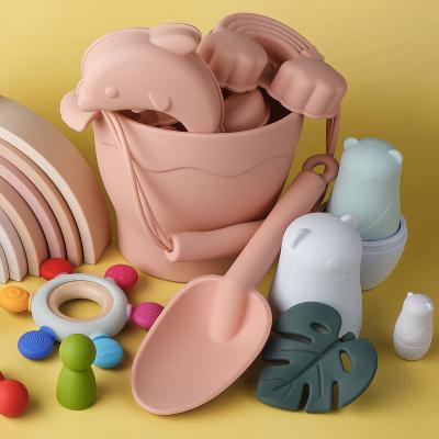 China New Arrival Soft Summer Outdoor Toy Silicone Bucket Bucket and Shovel Sets, Eco-friendly Food Grade Silicone Beach Sand Toys for Kids for sale