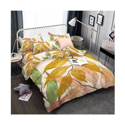 China Tear-resistant off 100% polyester microfiber cylinder with scatter print bedsheet fabric for sale