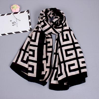 China Fashion Long Cotton Expanded Travel Shawl Long Scarf Soft Thin Silk Dual Use Scarf for sale