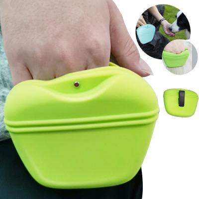 China Sustainable Pet Snack Treat Dog Training Pouch Silicone Pet Snack Bag for sale