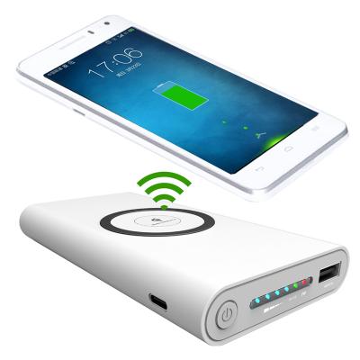 China 3 in 1 Qi wireless charger hot sale wireless charger power bank 10000mah 3 in 1 wireless charger with power bank for sale