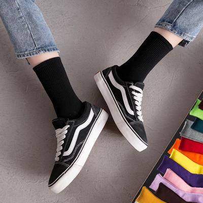 China HY-657 Breathable Blend Colors Cotton Soft Comfortable Autumn Solid Crew Fashion Mid Length Knitted Socks Women Yiwu for sale