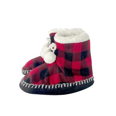 China Soft Hot Sale Fashion And Comfortable Boots Ladies Warm Winter Non-slip Slippers for sale