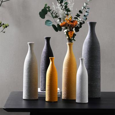 China Modern Simple Accessories Crafts Home Living Room Table Decoration Office Furnishing Ornaments Modern Black White Ceramic Flower Vase for sale