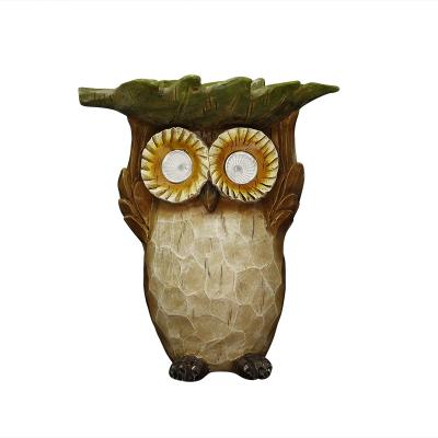 China Custom Resin Owl Statue With Solar Light Europe Garden Animal for sale