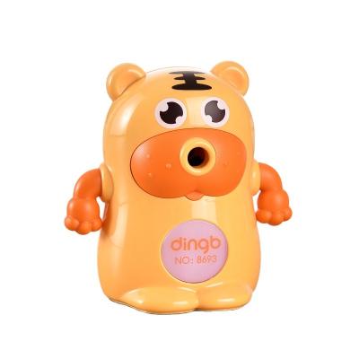 China Small cute tiger hand pencil sharpener for students to sharpen colored pencils 8693 for sale