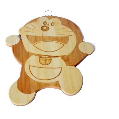 China Viable Cartoon Baby Cutting BoardBamboo Fruit Cutting BoardSuspendable Cutting Board for sale