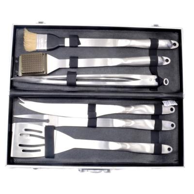 China Easily Cleaned BBQ Grill Tool Kit with 6 BBQ Accessories - Stainless Steel Utensils with Aluminum Case Men Complete Outdoor for sale