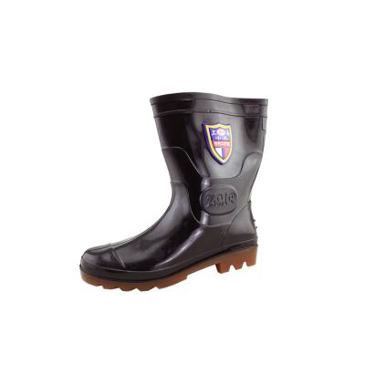 China Fashion Trend Oil Acid Alkali Resistant Men Rain Boots Short Rain Boots Rubber Short Half Boots for sale