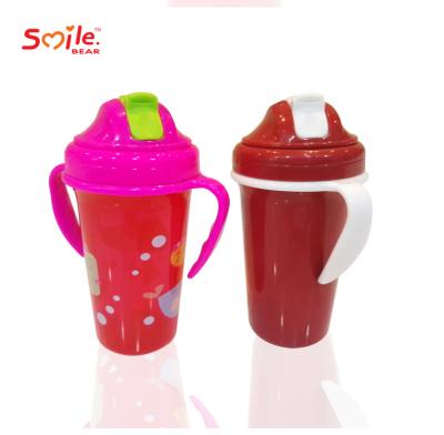 China BPA Free Hot Design Customized Baby Safe Suction Silicone Sippy Cup With Handle for sale