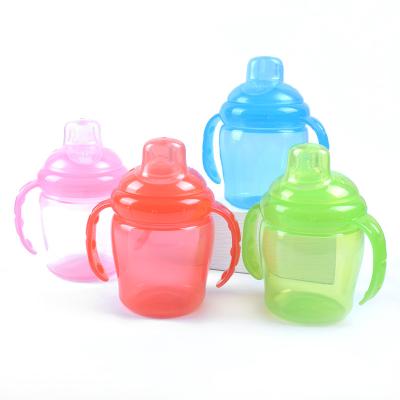 China BPA BPA Free pp Non Puddle Free Plastic Water Bottle Baby Cup With Handle Baby Sipper Bottles for sale