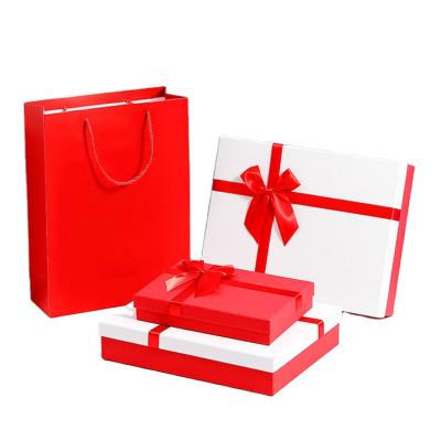 China Customized Design Recyclable Red Packing Box New Year Gift Packing Box for sale