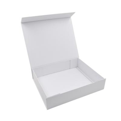 China Handmade Custom Flat Shipping Gift Boxes Magnetic Black Foldable Paper Closing Packaging Boxes For Storage Tea Cloth Shoes for sale