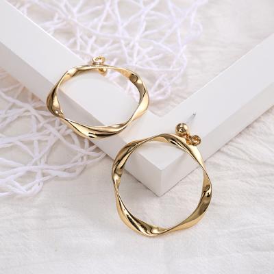 China Casual/Sporty Round Circle Drop Earrings For Women Shape Jewelry Gold Metal Dangle Earrings for sale