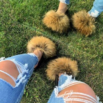 China Wholesale new arrival 2021 fashion trend custom design women's fluffy mommy and me kids big raccoon fur slide slippers for sale