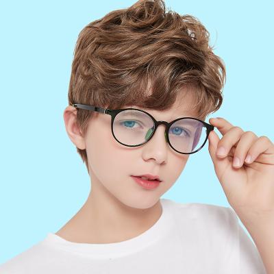 China Fashion Sunglasses 2021 Anti Blue Light Glasses New Frame Adjustable Comfortable Kids Glasses For Children for sale