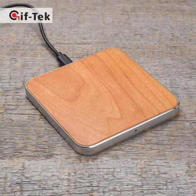 China Good Quality Square 10w Universal Wooden Mobile Cell Phone Qi Wirless Wireless Charger For Iphone for sale