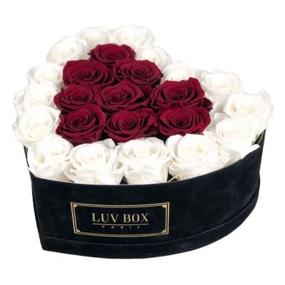 China Handmade Wholesale Bouquet Heart Box Flower Candy Macaroon Gift Hat Packaging Box Flower for sale