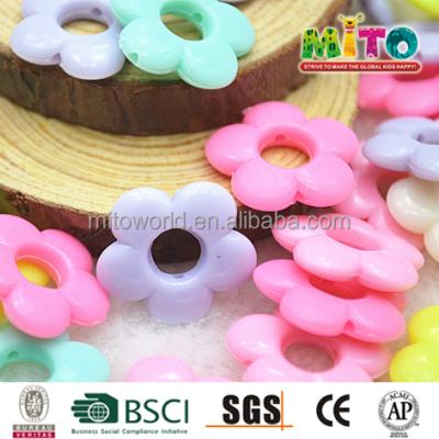 China Eco-friendly Wholesale Cheap Multicolor Acrylic Flower Beads For DIY for sale