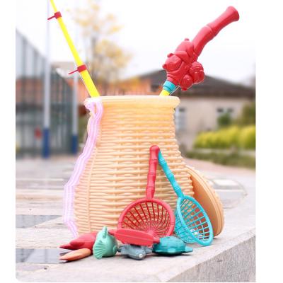 China Popular Fishing Toys Magnetic Fishing Game for Kids Fishing Set with Basket 15 Small Fish Bamboo Animals with 2 Fishing Rods for sale