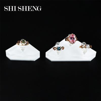 China SHI SHENG High Quality White Triangle Clear Eco-friendly Acrylic Ring Clips Display Holder for Photography Props for sale