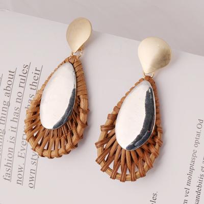 China New Women's CLASSIC Tasty Trendy Girl's Fashion Jewelry Earring Tongling Zinc Alloy Wholesale Earrings for sale