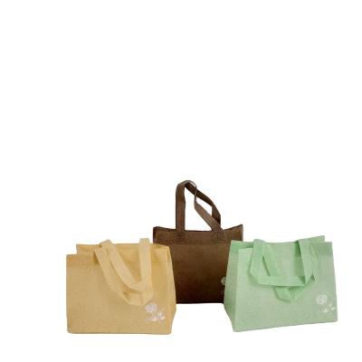 China PP Nonwoven Shopping Bag Horizontal Fold Version Eco-friendly Nonwoven Shopping Bag for sale