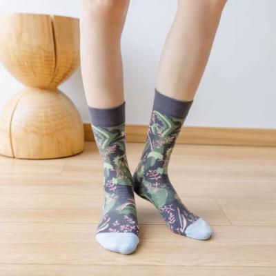 China Sporty Winter And Autumn New Design Best Selling Products Kids Crew Socks With Logo for sale