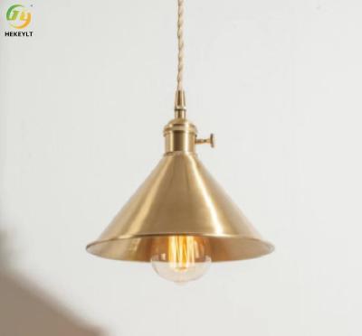 Cina Simple Metal Lampshade Modern Vintage Pendant Lights Glass Bulb Indoor Decoration in vendita