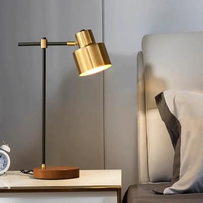 China De moderne Houten Schemerlamp van de Basis Gouden Aanraking met het Draadloze Laden Te koop