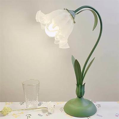 China De noordse de Schemerlampbloem van het Restaurant Decoratieve Glas vormde Moderne Bedschemerlamp Te koop