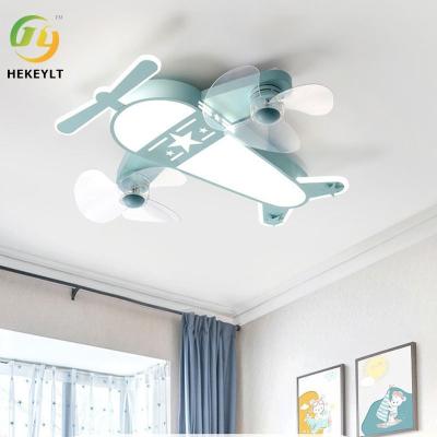 China La conversión de frecuencia de la luz de la fan de los aviones del sitio de niños de la luz de techo del dormitorio del hogar integró la fan de techo invisible en venta