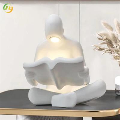 China JYLIGHTING Weißes Kunstdesign Moderne Fußbodenlampe Innenraum Moderne kreative abstrakte Skulptur Mannequin Led Fußbodenlampe zu verkaufen