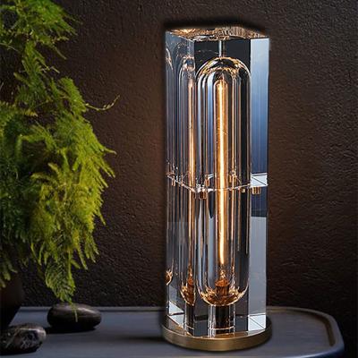 China Nordic licht luxe kristal bureaulamp woonkamer slaapkamer studeerkamer moderne eenvoudige bureaulamp Te koop