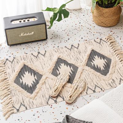 China Stain Resistant Customize Boho Decor Rectangle Digitally Printed Cotton Small Hand - Woven Washable Rug Kitchen Floor Tufted Rug for sale