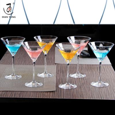 China Modern Custom Cocktail Glasses DianTong Logo Martini Glass Martini Cocktail Glasses for sale