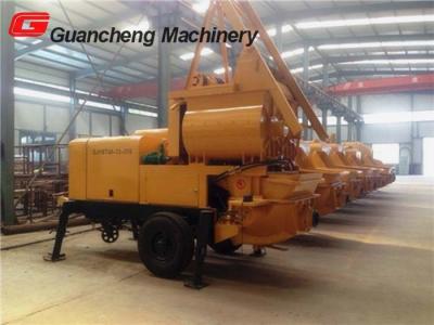 China De pompvrachtwagen van de hoog rendement concrete mixer, concrete pomp met mixer Te koop