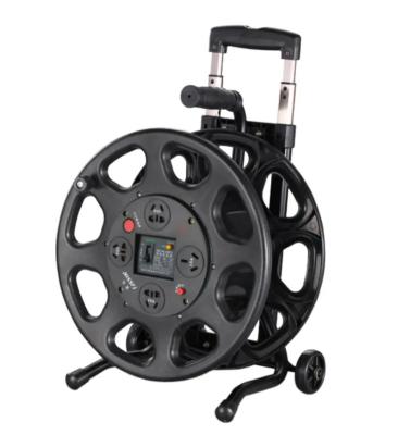 China Enlaces personalizados Cable Reel Retractable 100m 50m 40m 25m Extensión Cord Reel para uso de servicio en venta