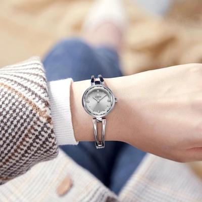 China Water Resistant Women Ladies Quartz Watch Japan Movement Stainless Steel Silver Dial Luxury Watch for sale