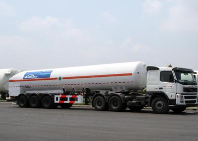 Chine 52600L camions-citernes à GNL à trois essieux pour le transport de gaz naturel liquide à vendre